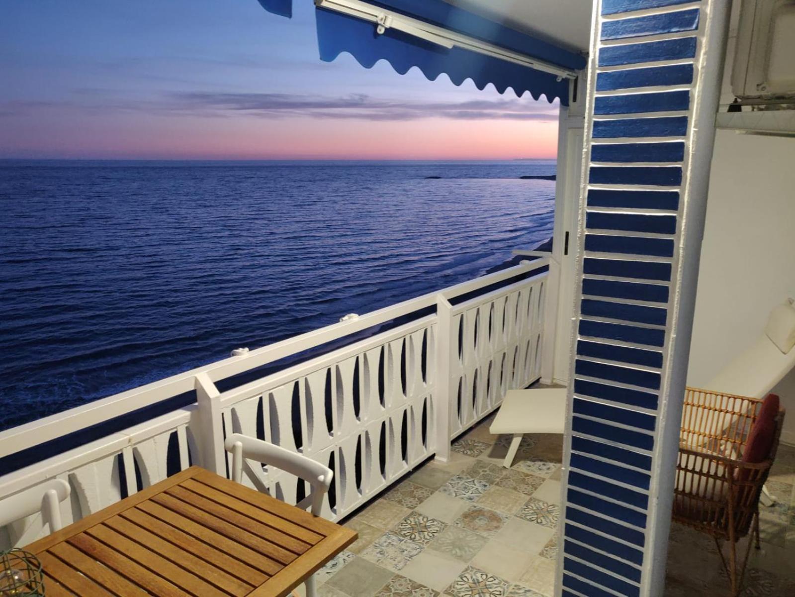 Apartamento L'Espigo De Saoret Primera Linea Playa Centro Soleado Y Recien Renovado Villajoyosa Exteriér fotografie